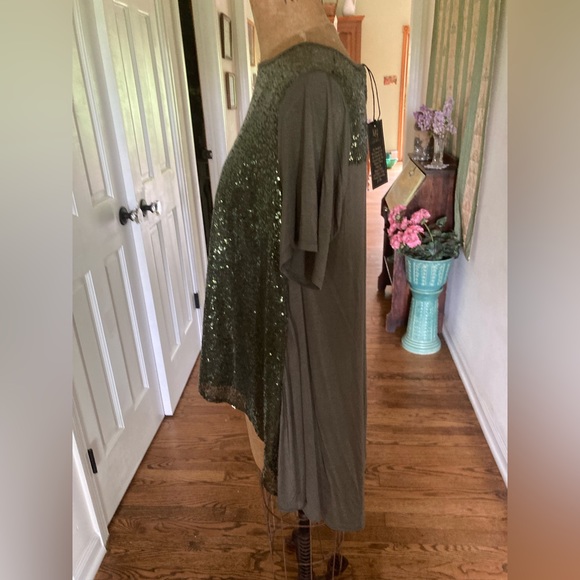 NWT DG2 Sequin Front high low T shirt top OLIVE GREEN LARGE Diane Gilman - Picture 5 of 11